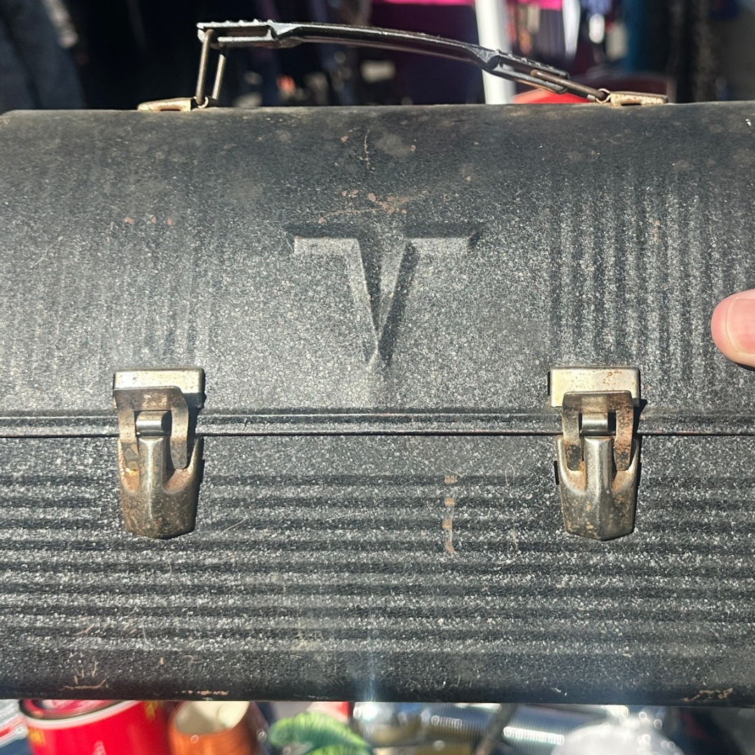 1940's Style Thermos lucnchbox with V emblem.